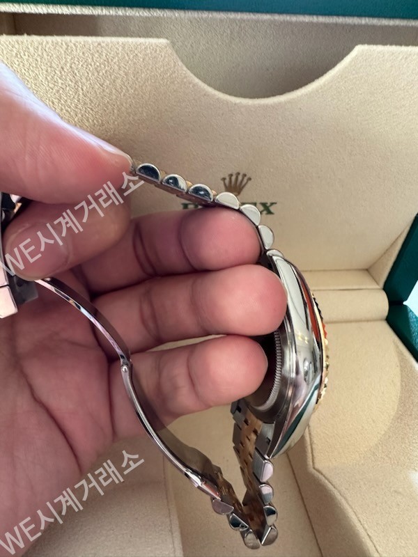 롤렉스 스카이드웰러 흰판 콤비 쥬빌레