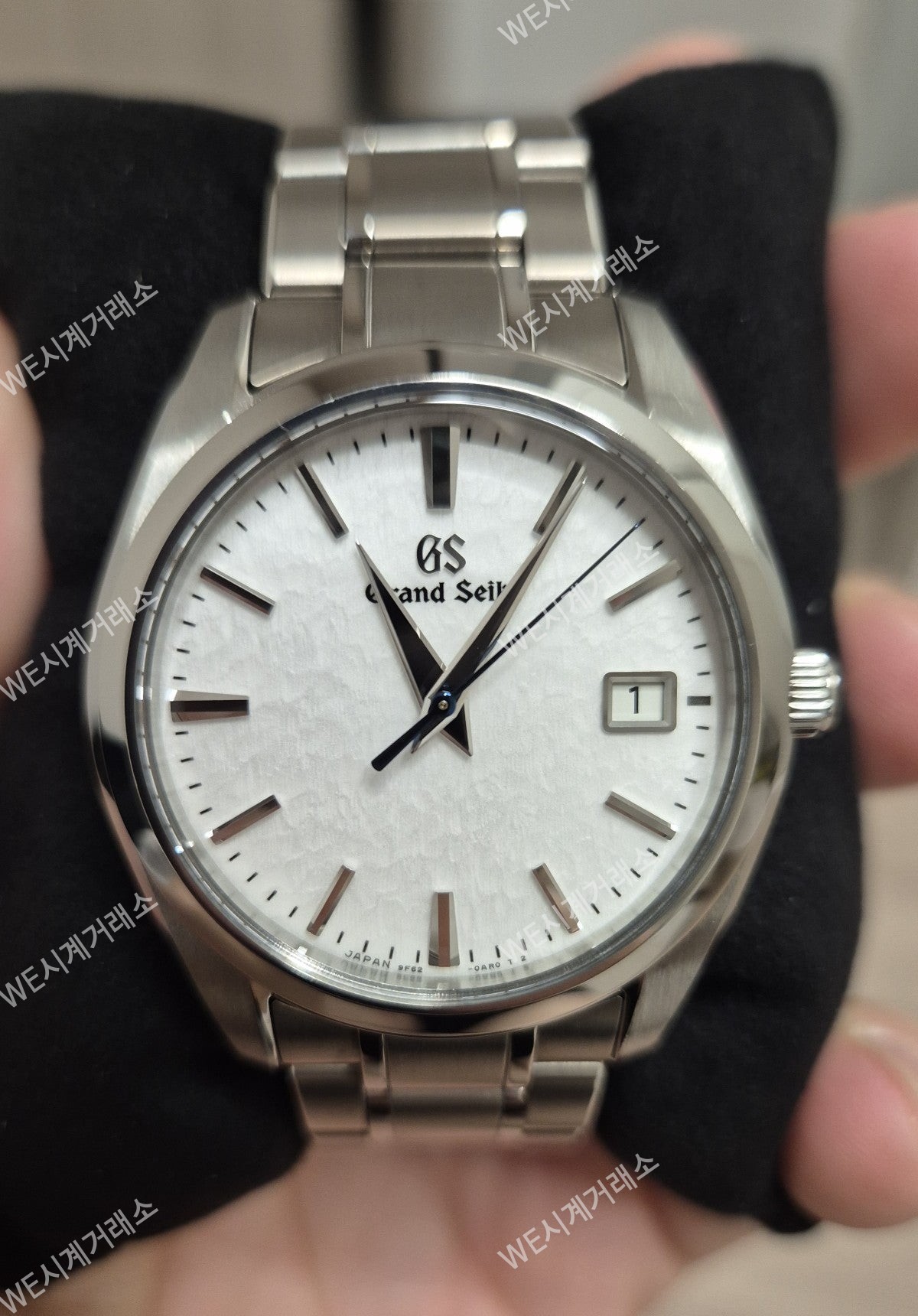 그랜드세이코(그세) 눈송이 쿼츠 / SBGX355