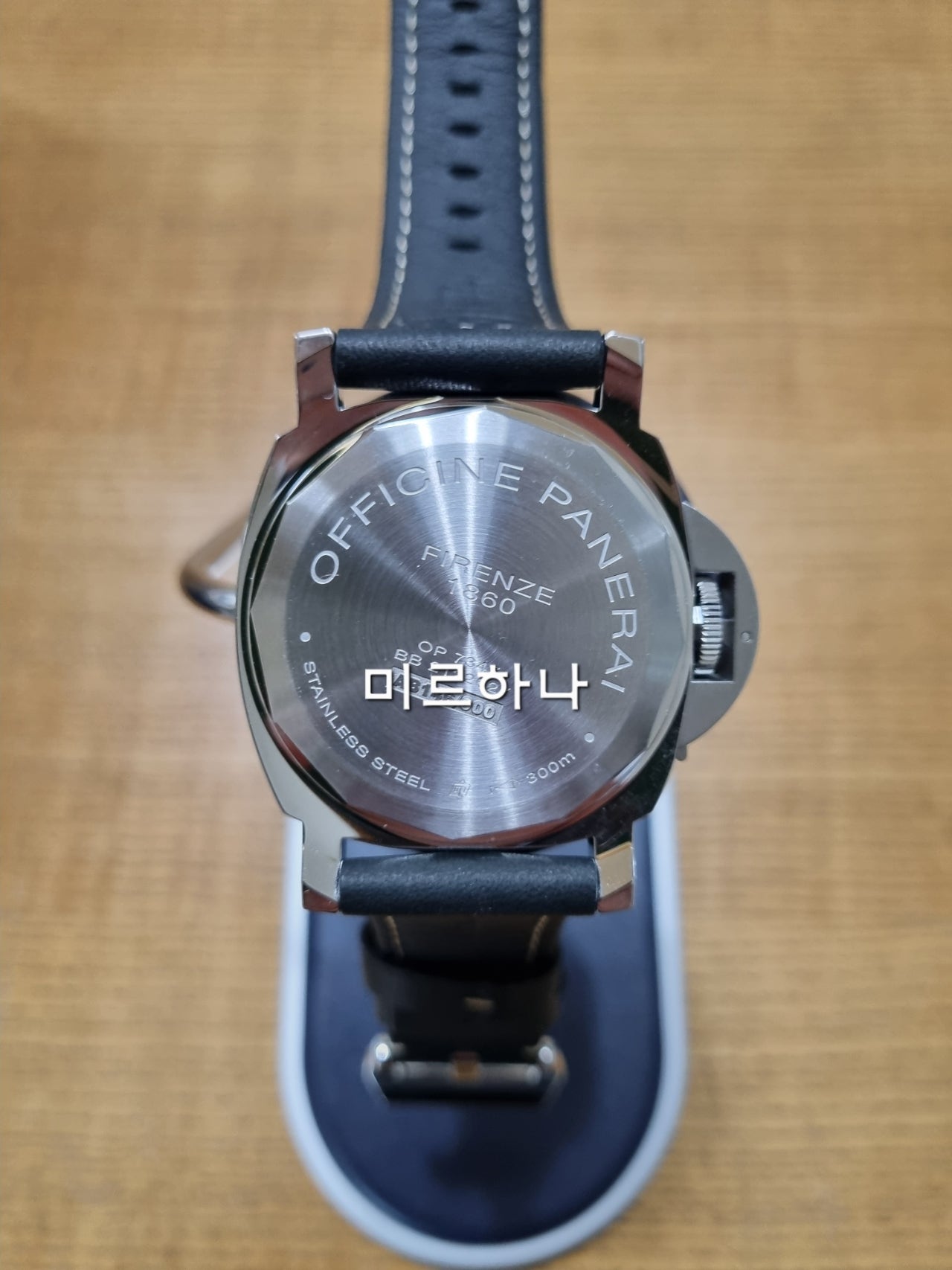 Luminor Base Logo 3 Days Acciaio 케이스백